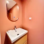 Stylish Garden Escape- Bbq, Projector & Exclusive Parking 公寓 *