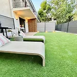 Stylish Garden Escape- Bbq, Projector & Exclusive Parking 公寓 滨海卡涅