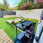 Stylish Garden Escape- Bbq, Projector & Exclusive Parking 公寓 滨海卡涅