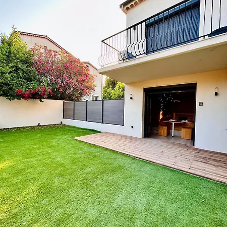 Stylish Garden Escape- Bbq, Projector & Exclusive Parking * 滨海卡涅