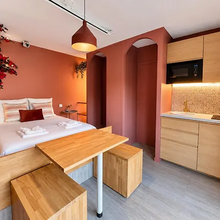 Appartamento Stylish Garden Escape - Jacuzzi, Bbq & Parking Cagnes-sur-Mer