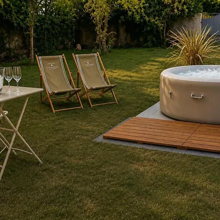 Stylish Garden Escape - Jacuzzi, Bbq & Parking Апартаменты